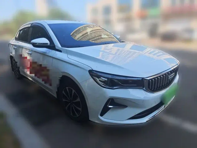 Geely Emgrand — Фото автомобиля 23