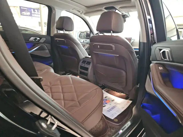 BMW X5 — Фото автомобиля 12