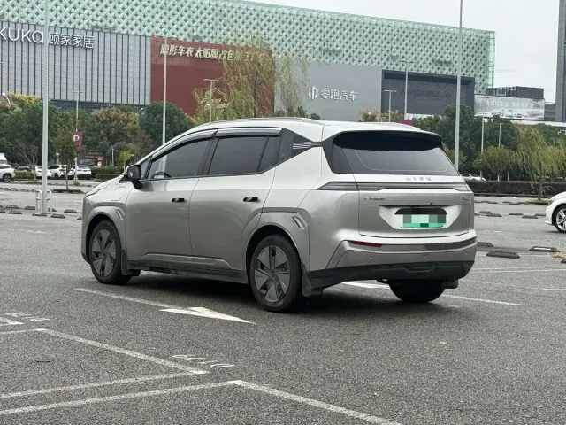 GAC Aion Y — Фото автомобиля 7