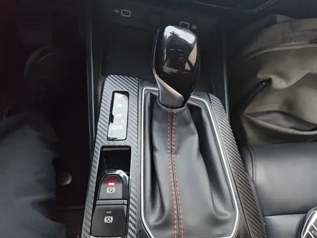 MG MG5 2023 180DVVT CVT Luxury Edition — Фото автомобиля 13