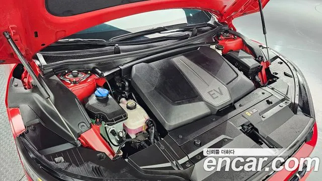 Kia EV6 — Фото автомобиля 6