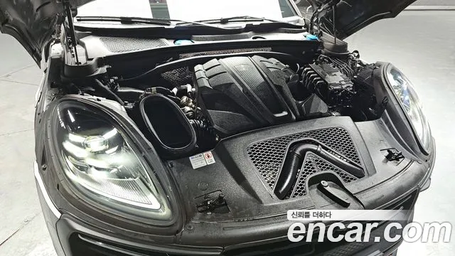 Porsche Macan — Фото автомобиля 6