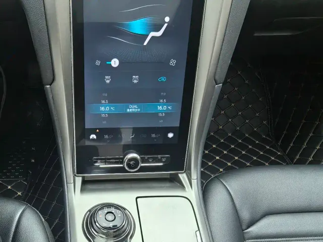 Ford Mondeo — Фото автомобиля 21