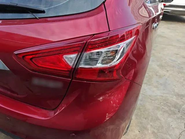 Nissan Tiida — Фото автомобиля 7