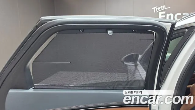 Genesis GV70 — Фото автомобиля 26
