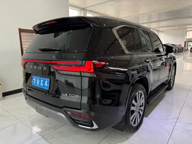 Lexus LX — Фото автомобиля 24