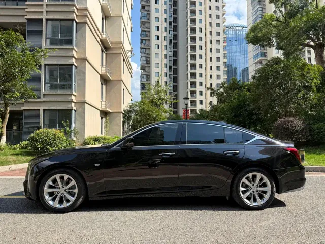 Cadillac CT5 — Фото автомобиля 20