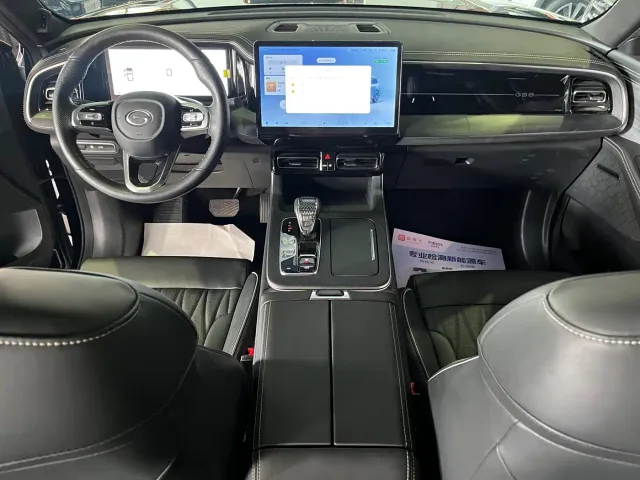 GAC Trumpchi GS8 — Фото автомобиля 10
