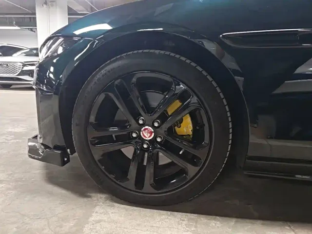 Jaguar XEL — Фото автомобиля 22