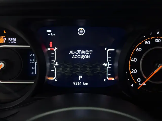 Jeep Wrangler — Фото автомобиля 24