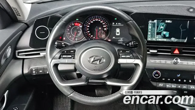 Hyundai Avante CN7 — Фото автомобиля 11