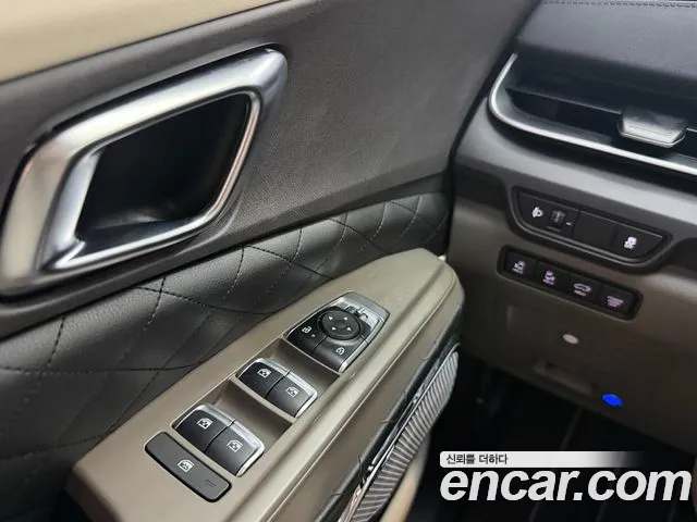 Kia Canival Новый Carnival 4 поколение Бензин 9 мест Hi-Limousine (Спецкузов) — Фото автомобиля 16