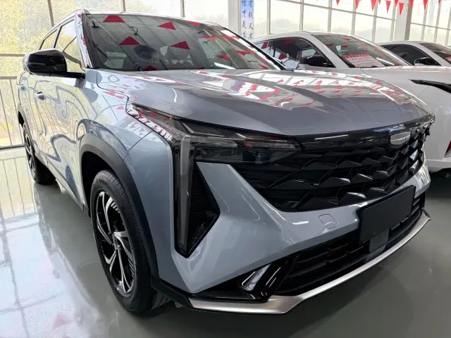 Geely Boyue — Фото автомобиля 3