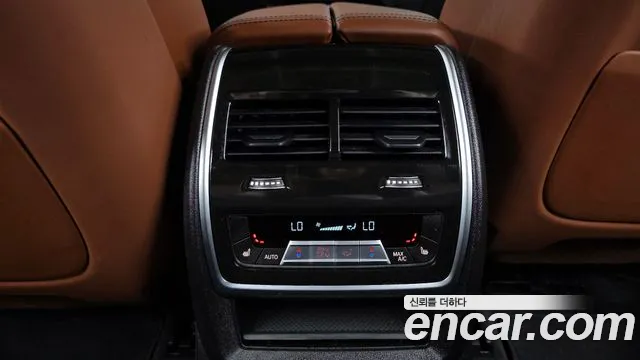 BMW X7 — Фото автомобиля 19