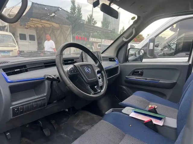 Dongfeng Yufeng EM27 — Фото автомобиля 3