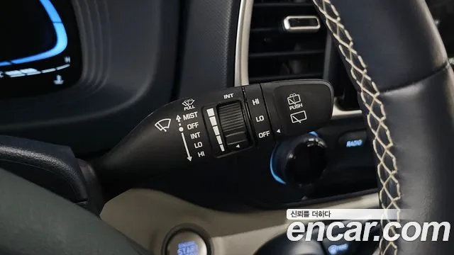 Hyundai Venue — Фото автомобиля 29