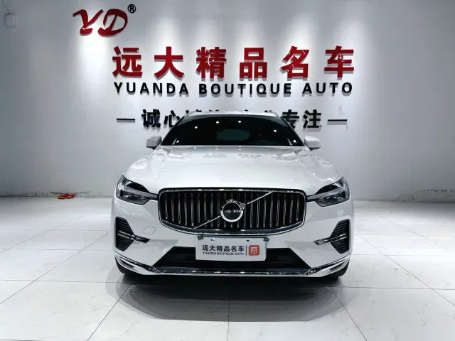 Volvo XC60 — Фото автомобиля 2