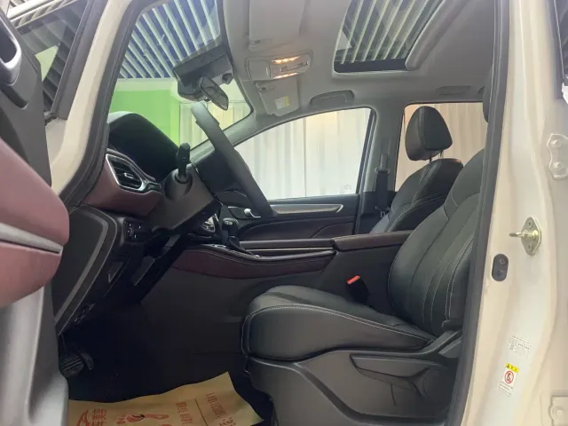 GAC Trumpchi M6 — Фото автомобиля 7