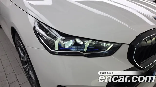 BMW 5 Series G60 — Фото автомобиля 22