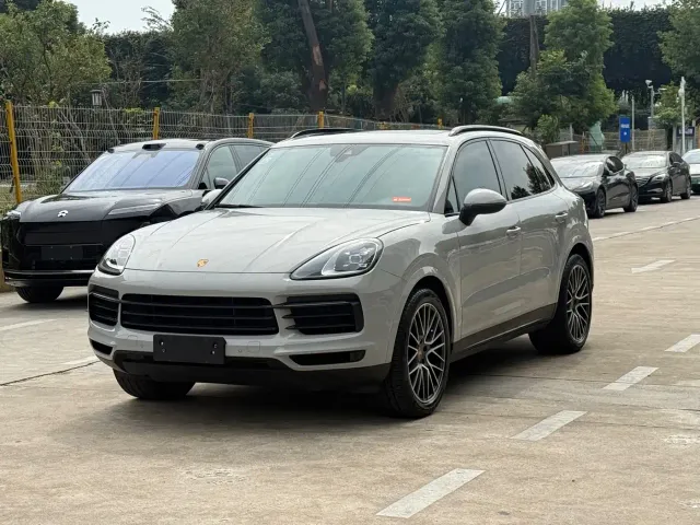 Фотография автомобиля — Porsche Cayenne