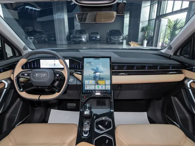 Geely Boyue L — Фото автомобиля 16