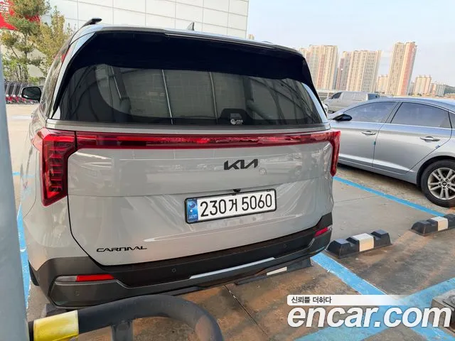 Kia Carnival 4th Gen — Фото автомобиля 4