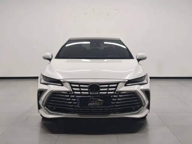 Toyota Avalon — Фото автомобиля 2