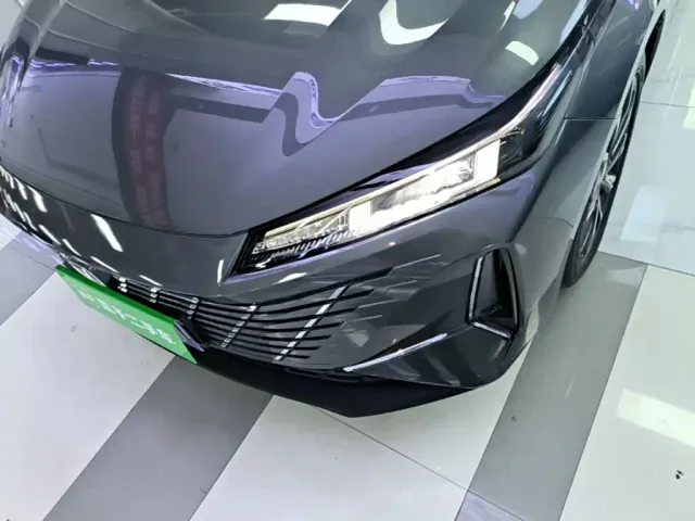 Changan Eado — Фото автомобиля 23