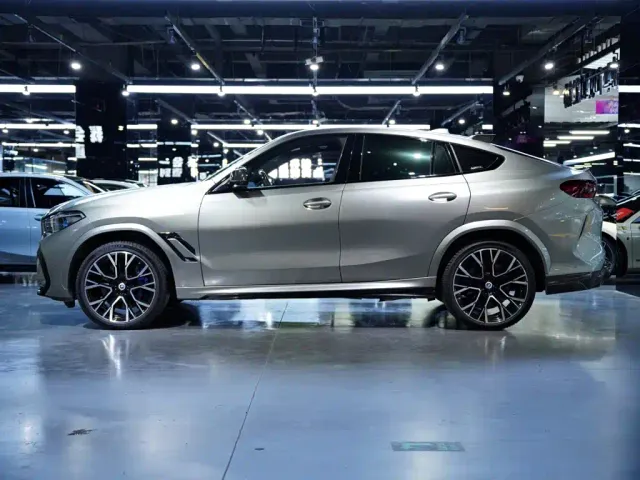 BMW X6 M — Фото автомобиля 9