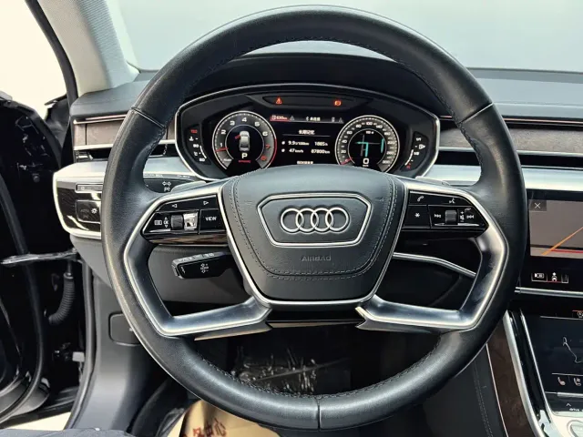 Audi A8 — Фото автомобиля 15