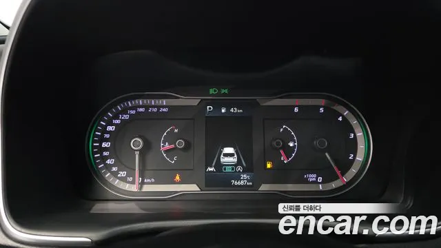 Hyundai Tucson Tucson (NX4) Дизель 2.0 2WD — Фото автомобиля 8