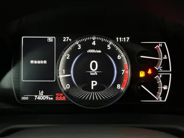 Lexus ES — Фото автомобиля 18