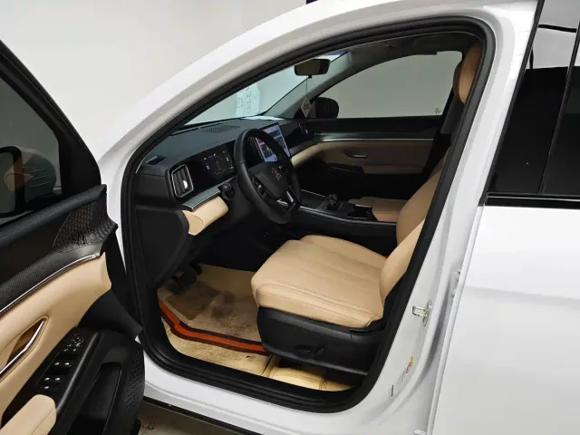 BYD Song Pro — Фото автомобиля 13