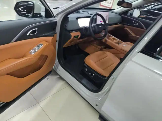 Haval Xiaolong MAX — Фото автомобиля 15