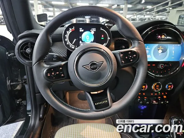 MINI Cooper — Фото автомобиля 9