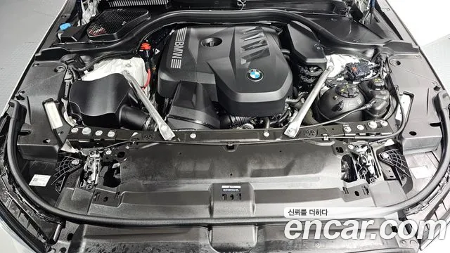 BMW 5 Series G60 — Фото автомобиля 8