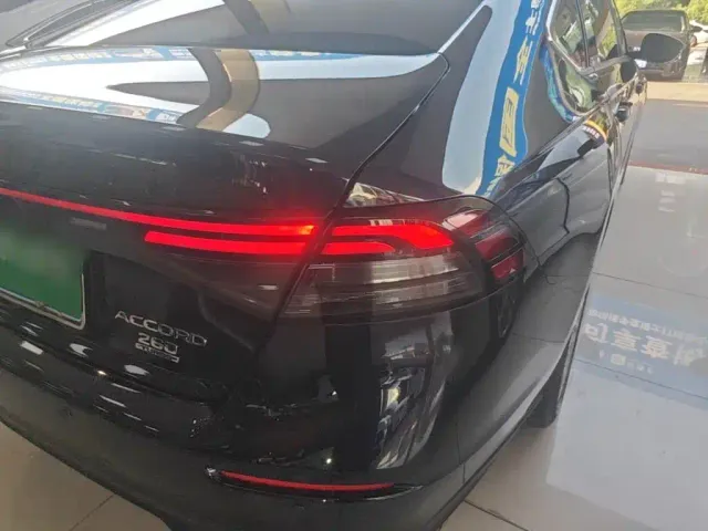 Honda Accord — Фото автомобиля 7