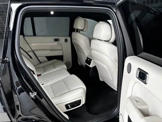 Li Auto L7 — Фото автомобиля 24