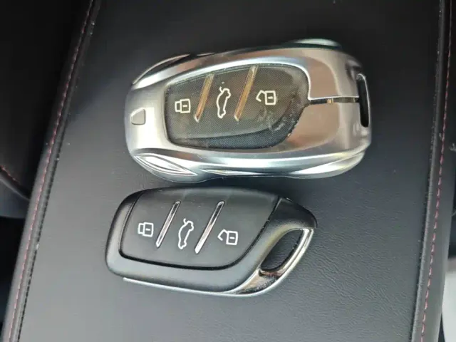 Roewe i5 — Фото автомобиля 8