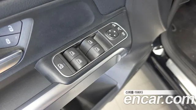 Mercedes-Benz EQB X243 — Фото автомобиля 27