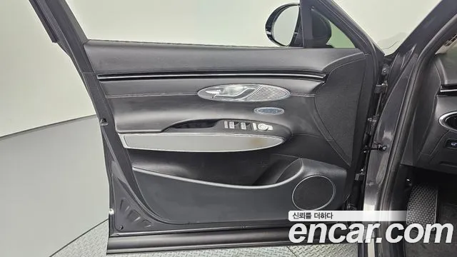 Genesis GV70 Electrified GV70 — Фото автомобиля 24