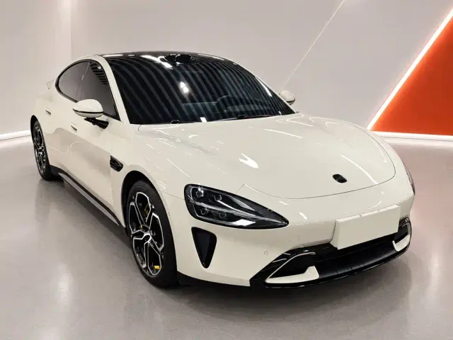 Xiaomi SU7 — Фото автомобиля 3