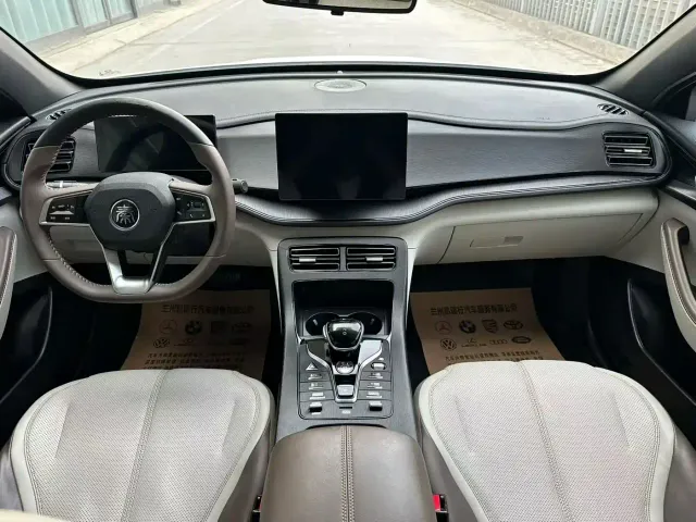 BYD Qin PLUS — Фото автомобиля 8