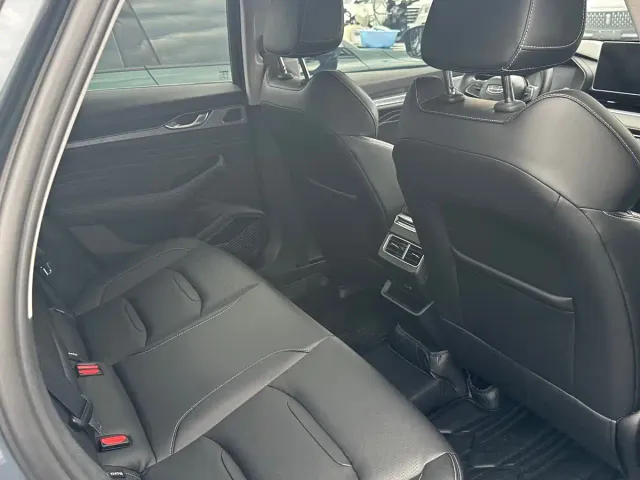 Geely Xingrui — Фото автомобиля 9