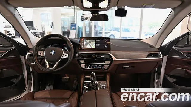 BMW Gran Turismo — Фото автомобиля 8
