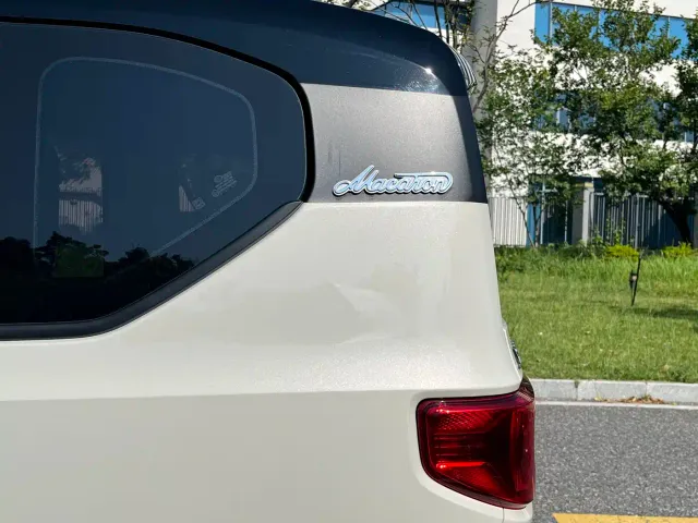 Wuling Hongguang Mini EV — Фото автомобиля 10