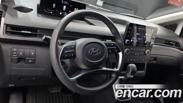 Hyundai Staria — Фото автомобиля 13