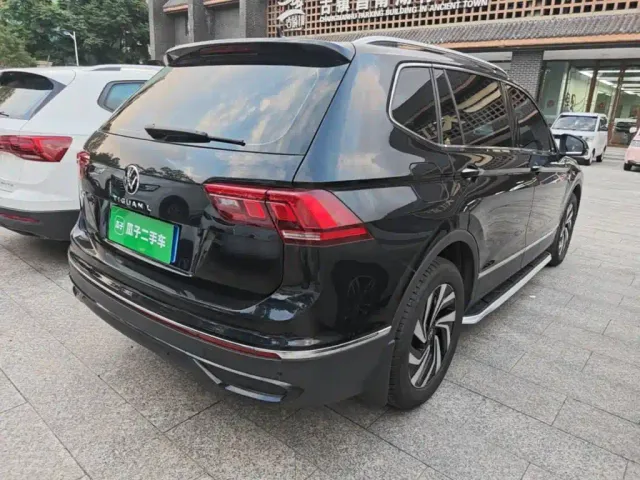 Volkswagen Tiguan L — Фото автомобиля 6