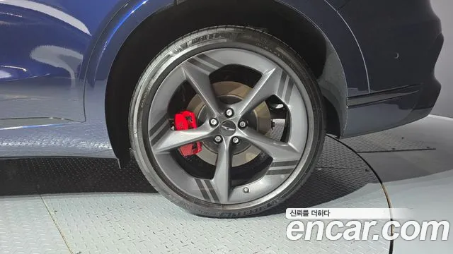 Genesis GV70 — Фото автомобиля 6