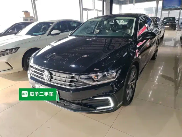 Фотография автомобиля — Volkswagen Magotan